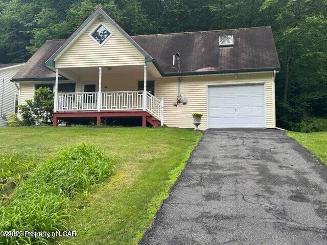 Property Photo: 93 Woodlawn Avenue PA 18618