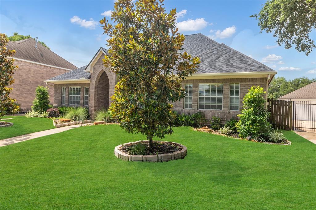 Property Photo: 4710 Broadmoor Drive TX 77573