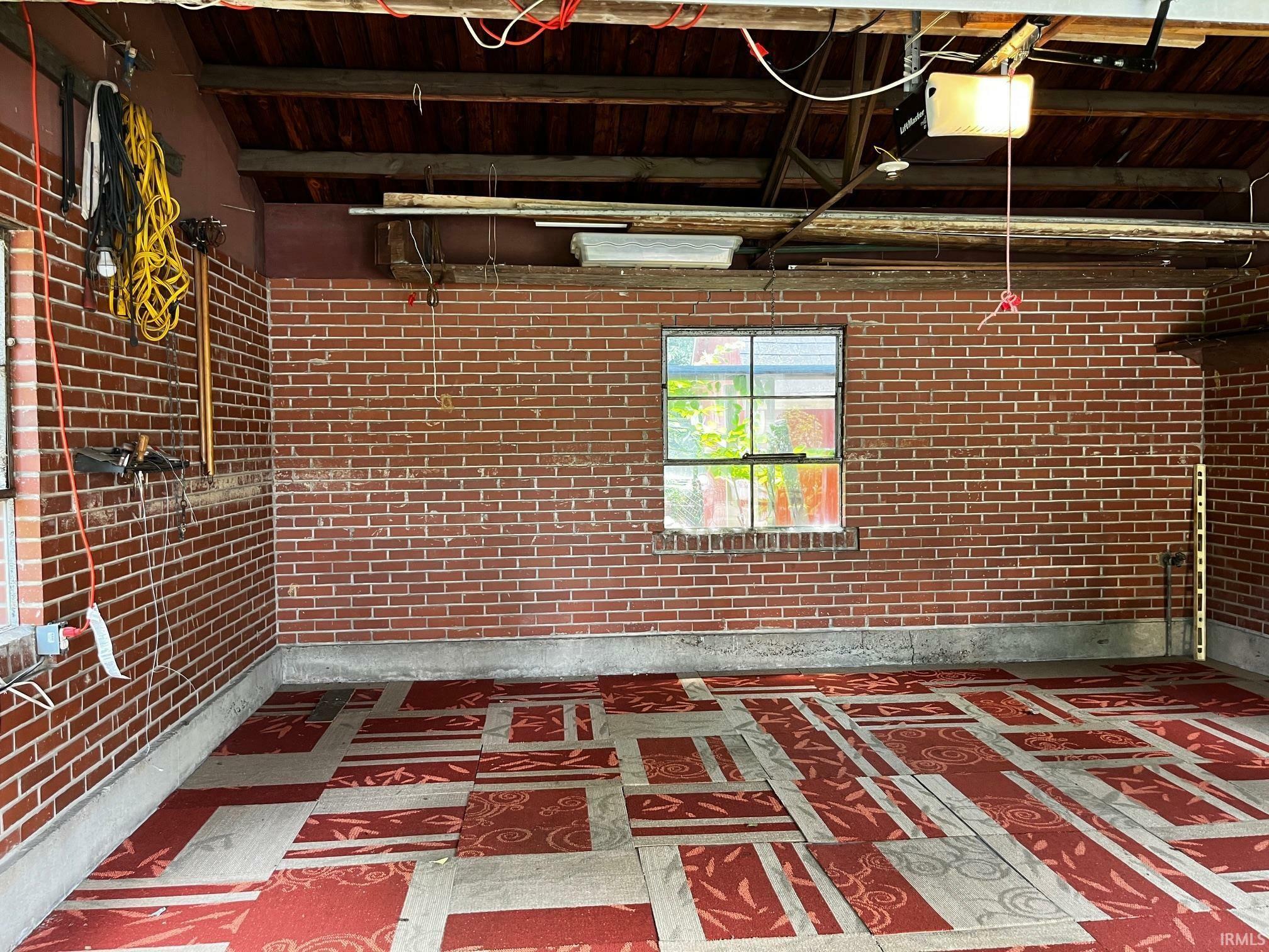 Property Photo: 2161 E Mulberry Street IN 47714