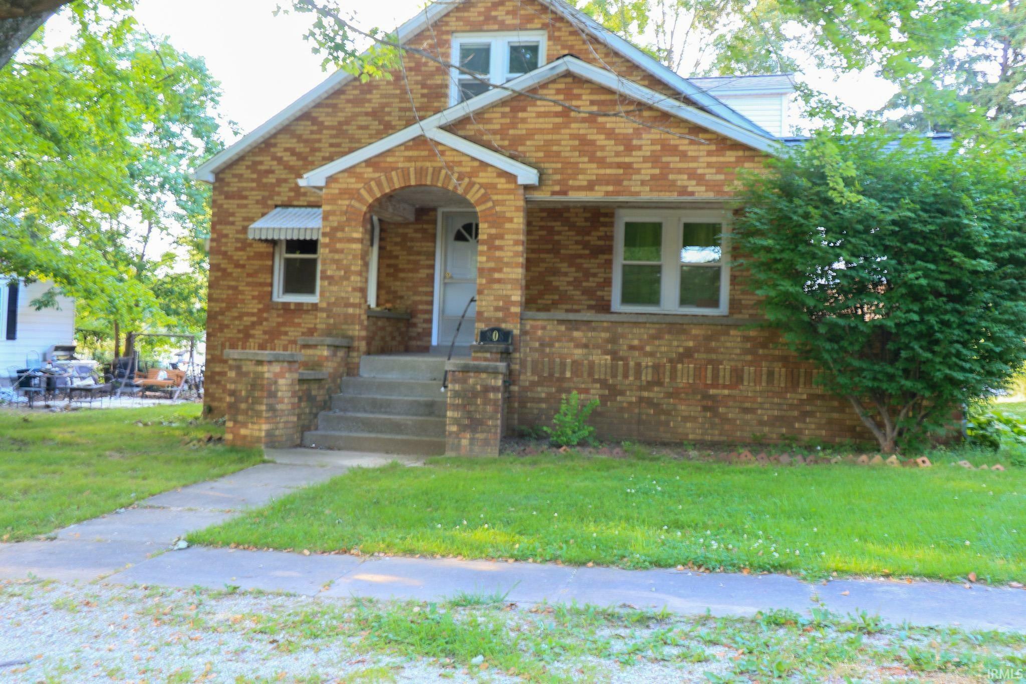 Property Photo: 808 W Linn Street IN 47541