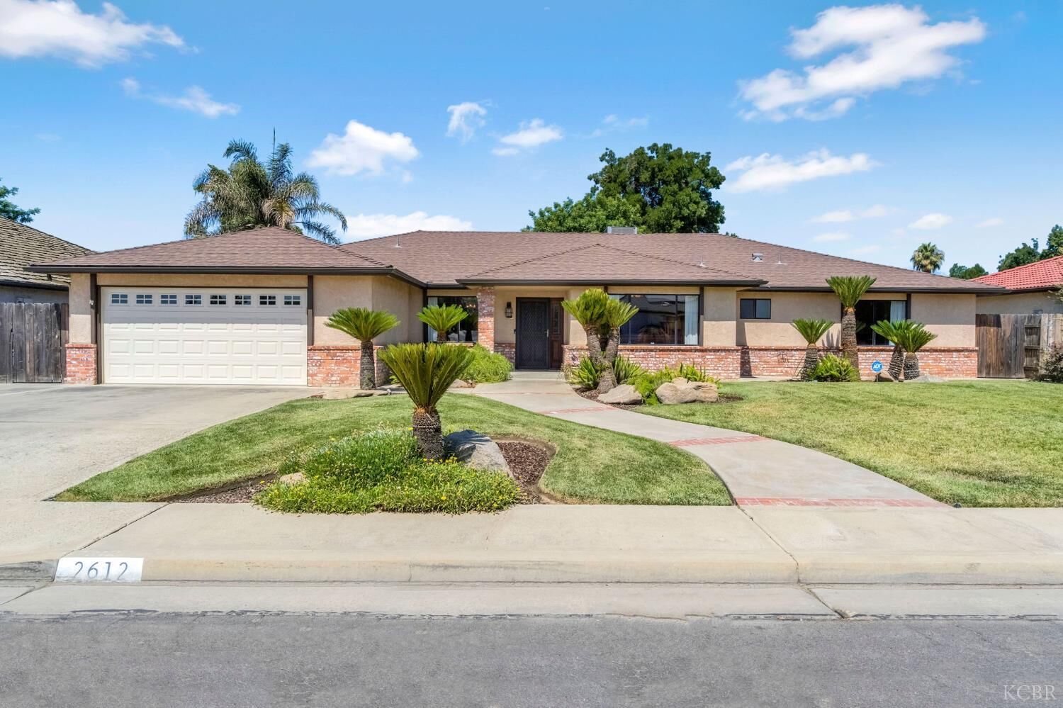 Property Photo:  2612 Aspen Street  CA 93230 