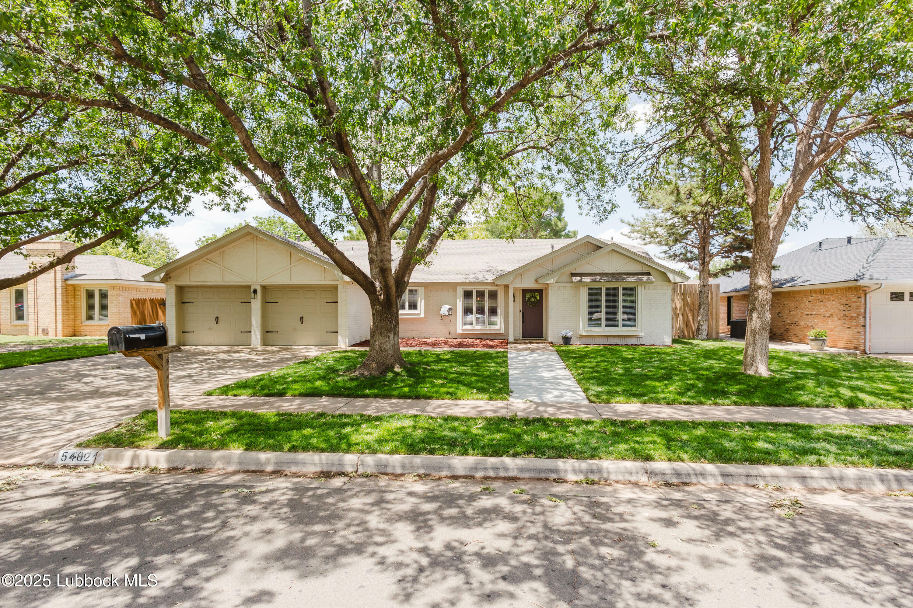 Property Photo: 5402 86th Street TX 79424