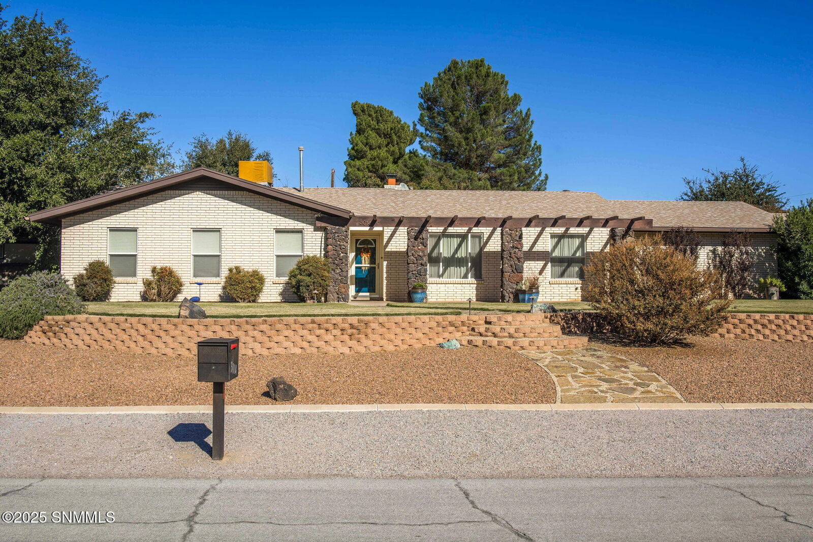Property Photo: 3014 Broadmoor Drive NM 88001