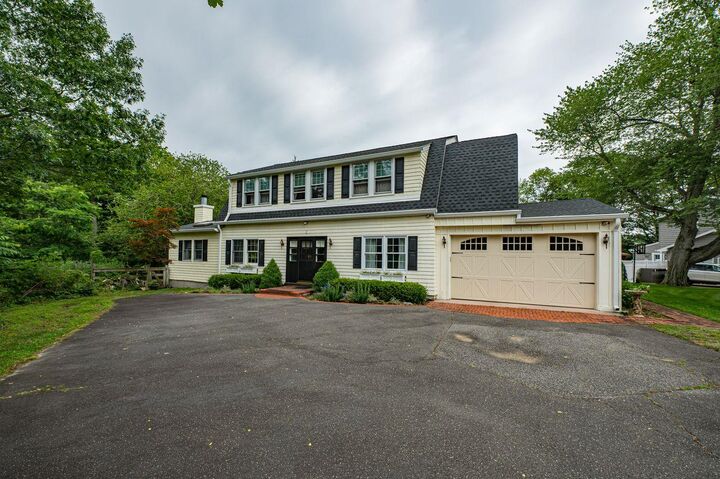 7 Village Way  Village of the Branch NY 11780 photo