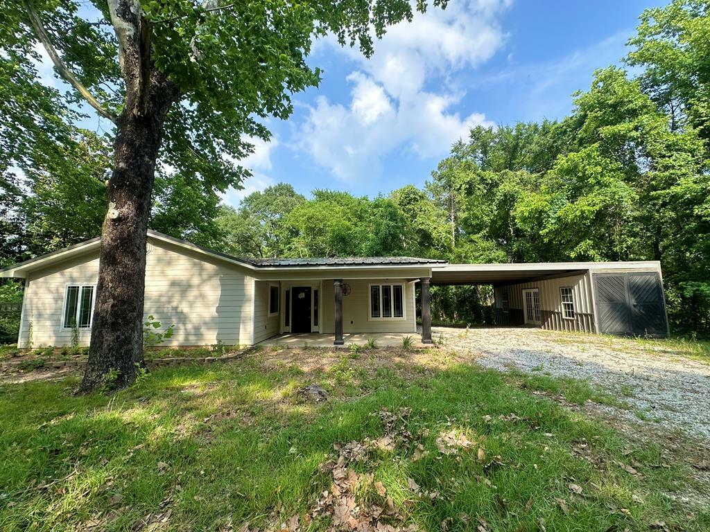 6197 State Highway 147  Center TX 75935 photo