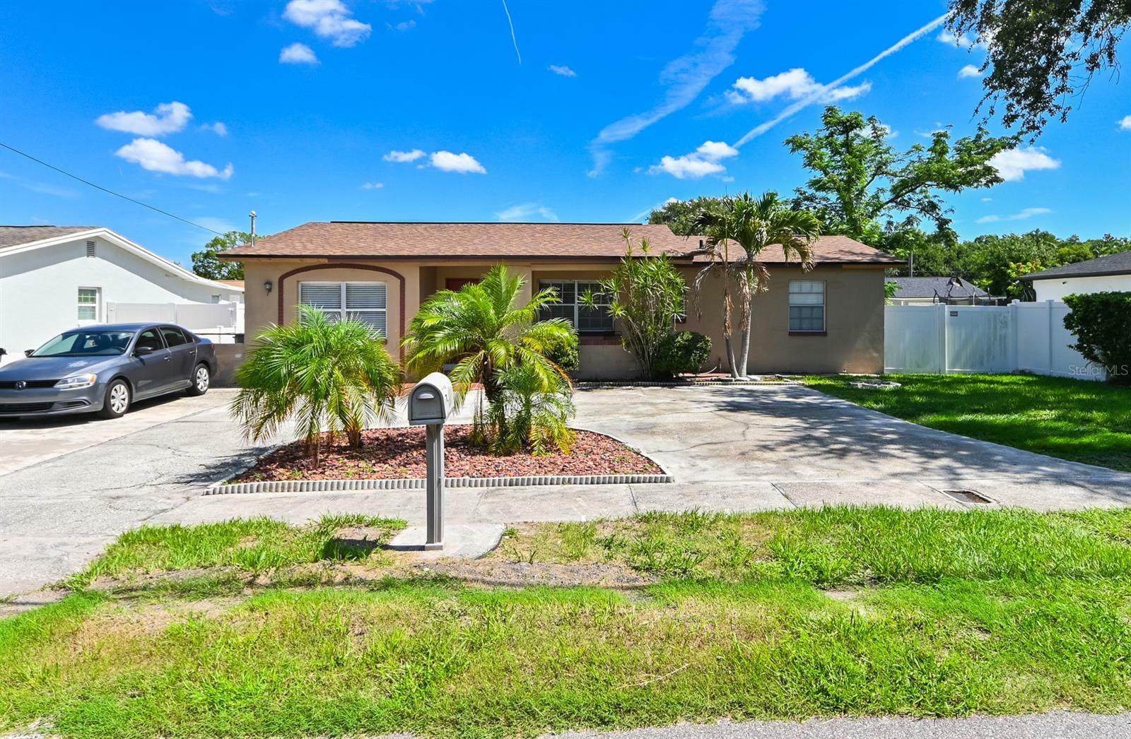 3303 W Idlewild Avenue  Tampa FL 33614 photo