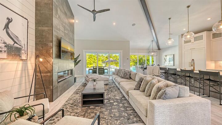 Property Photo: 8006 20th Place W FL 34209