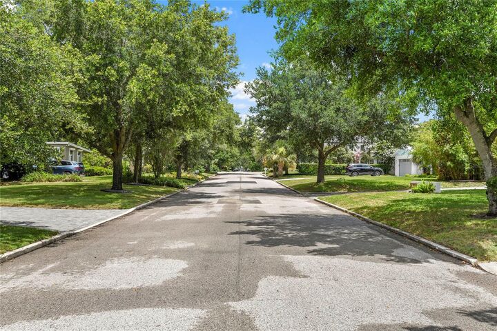 Property Photo: 617 Worthington Drive FL 32789