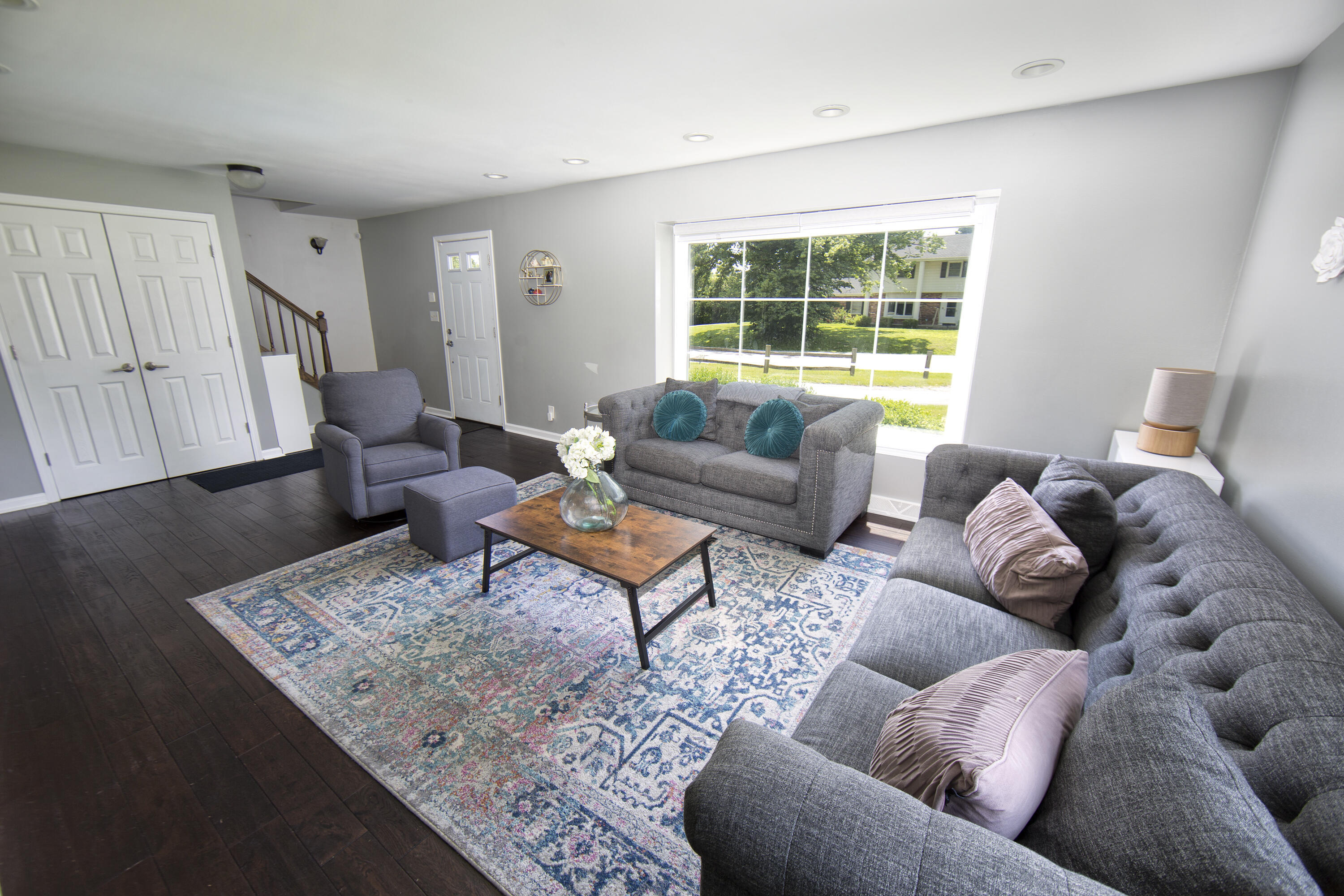 Property Photo: 6510 N Bethmaur Ln WI 53209