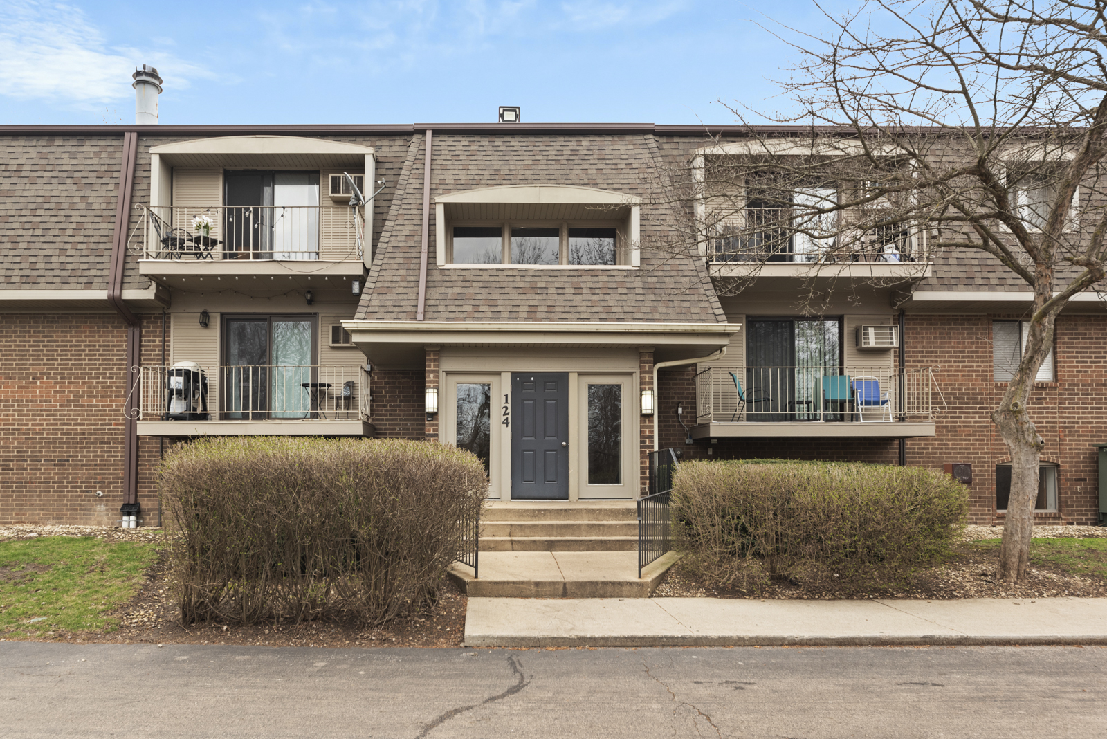 Property Photo:  124 E Bailey Road J  IL 60565 