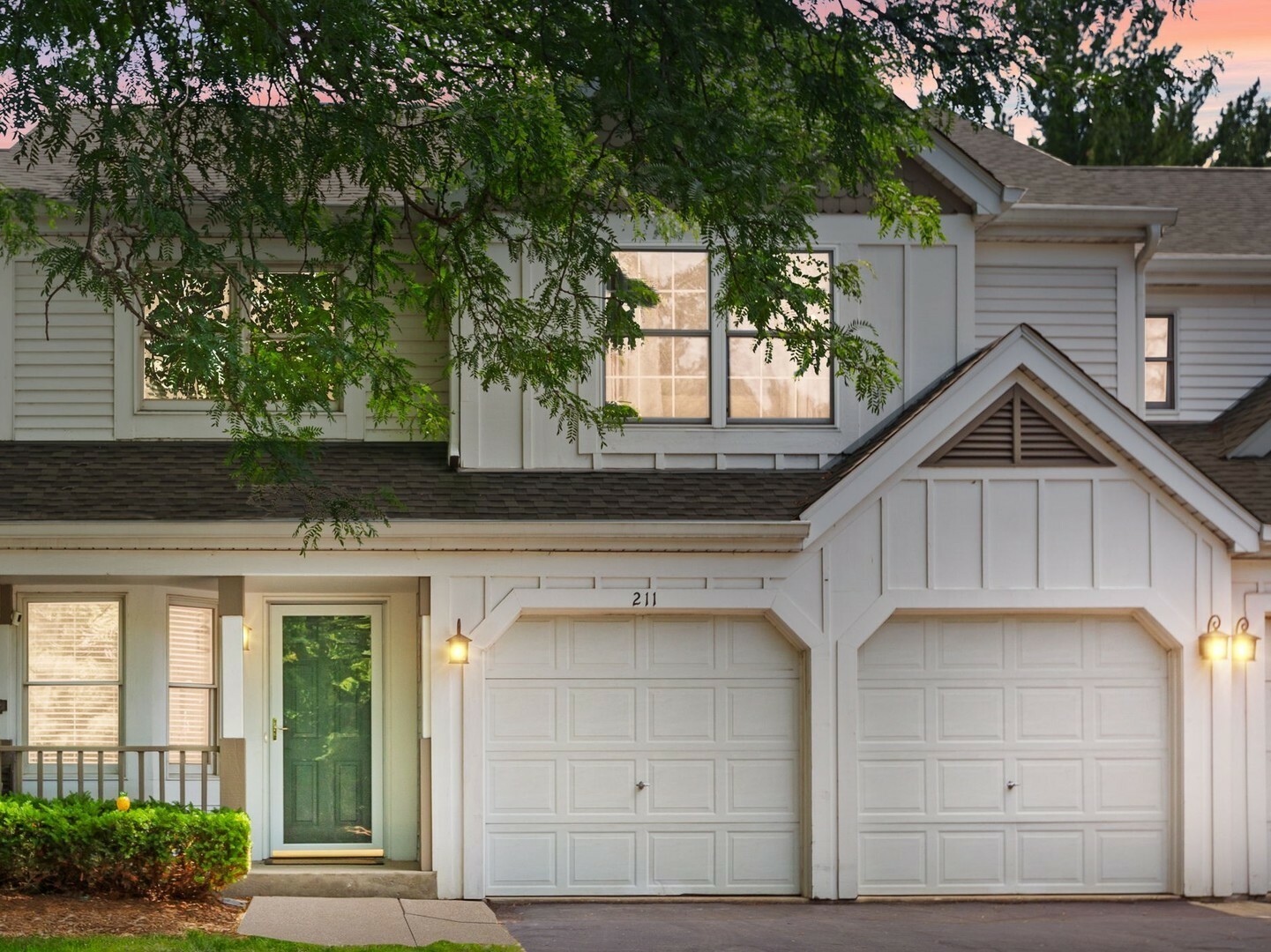 Property Photo: 211 Spring Point Drive IL 60110