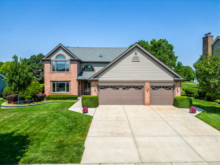 410 Woodcroft Lane  Schaumburg IL 60173 photo