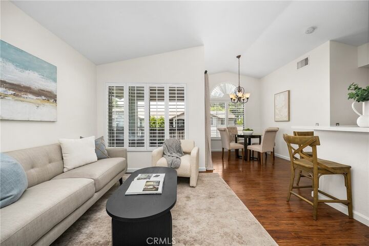 Property Photo: 195 Chaumont Circle CA 92610
