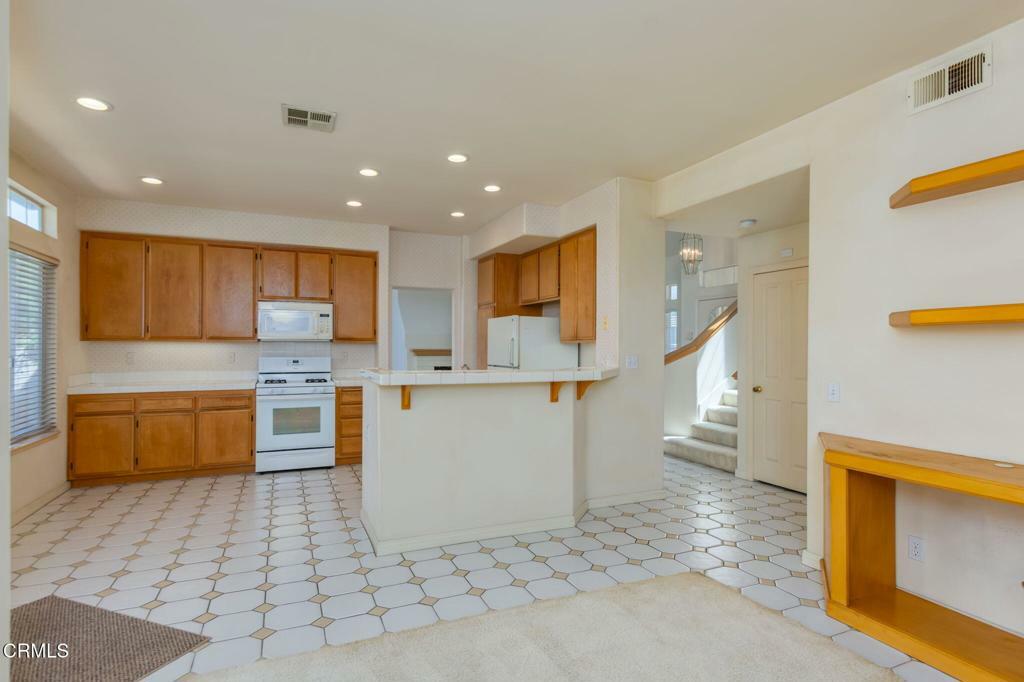 Property Photo: 1062 Meadowlark Drive CA 93015
