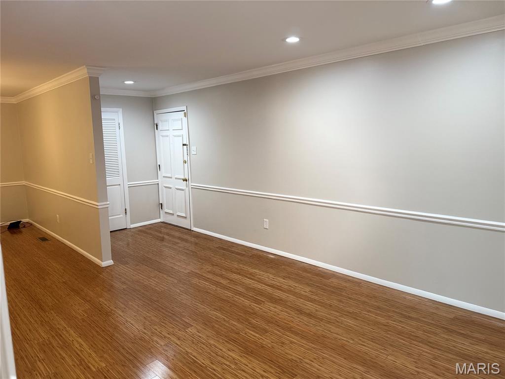 Property Photo: 10315 Forest Brook Lane MO 63141
