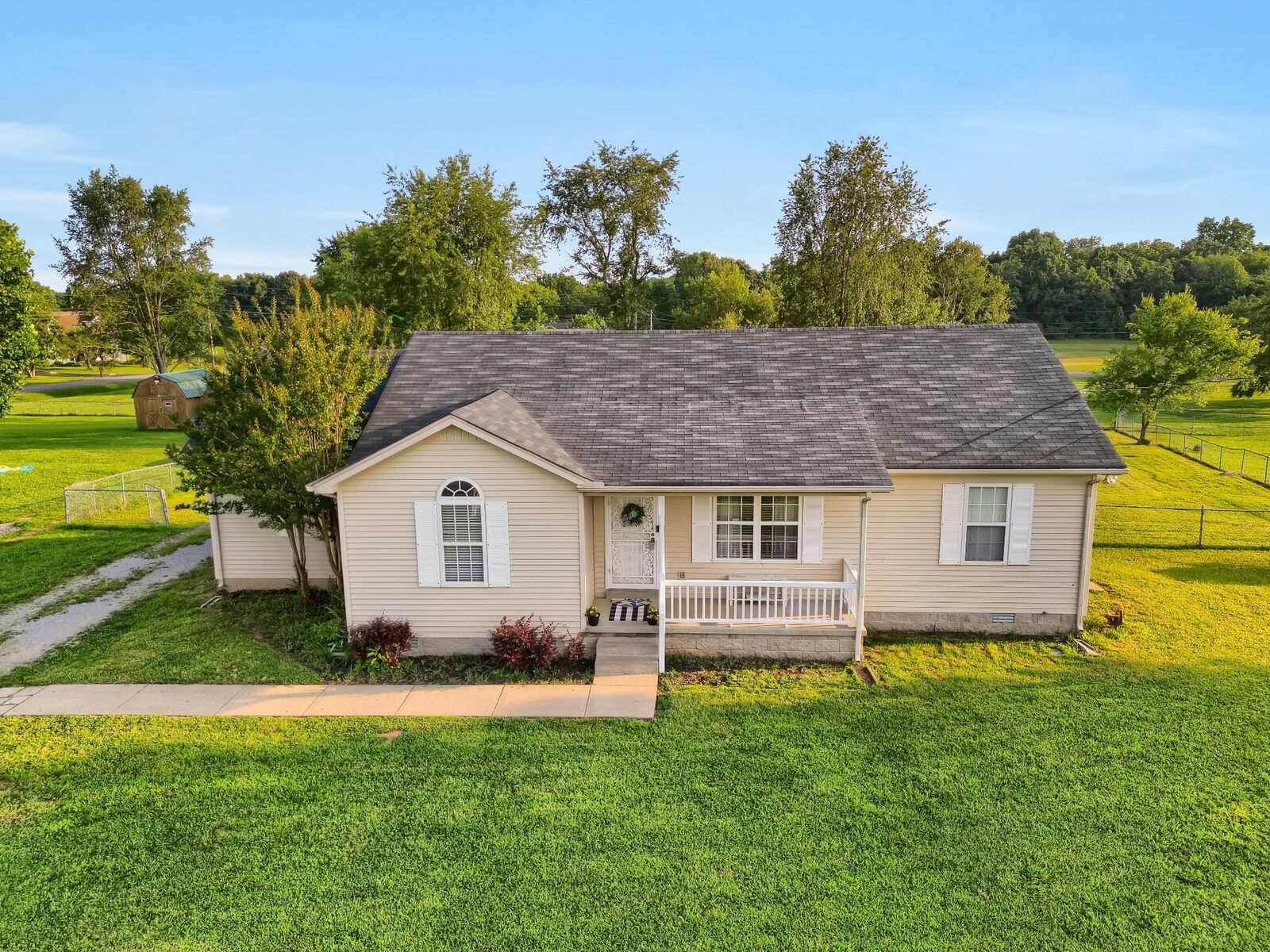 Property Photo:  6133 Lee Ave  TN 37129 