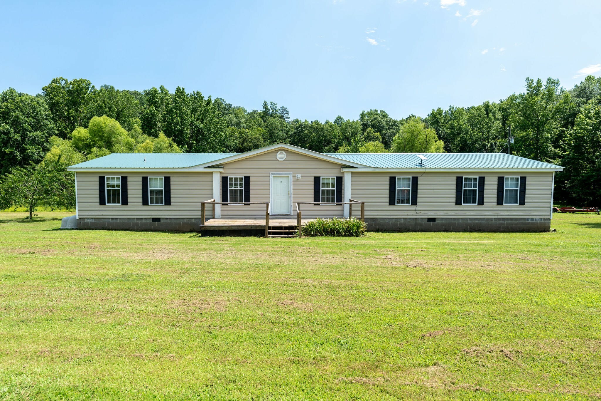 Property Photo: 450 Oldtown Branch Road TN 38485