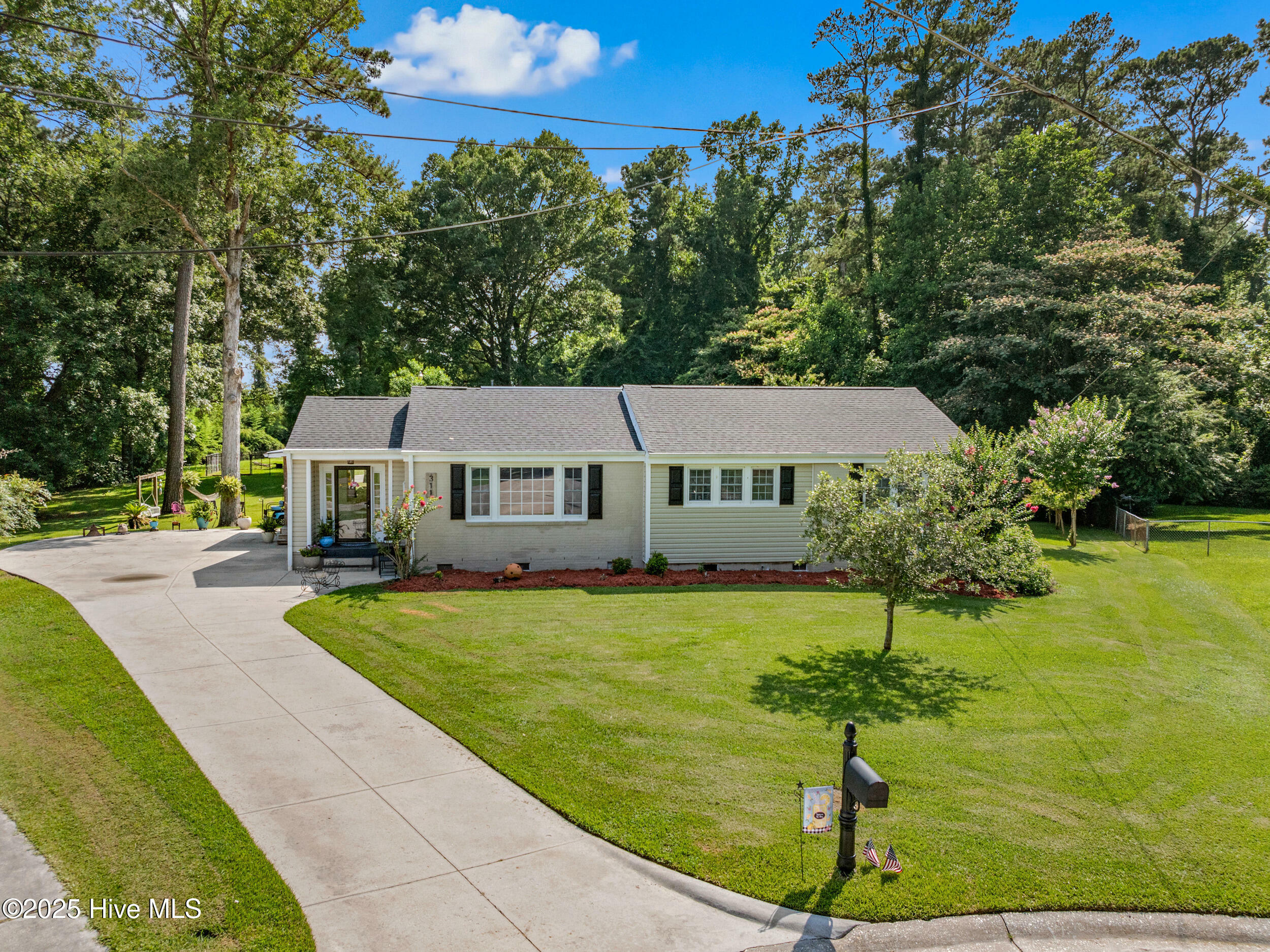 Property Photo: 311 Woodhaven Drive NC 28540