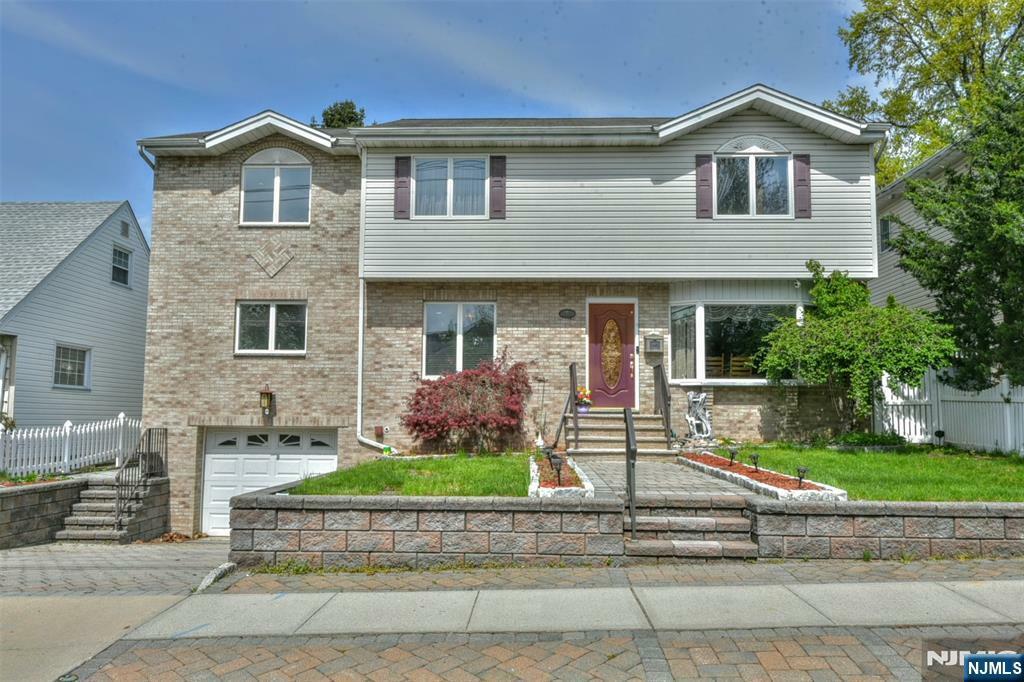 181 Wood Ridge Avenue  Wood Ridge NJ 07075 photo