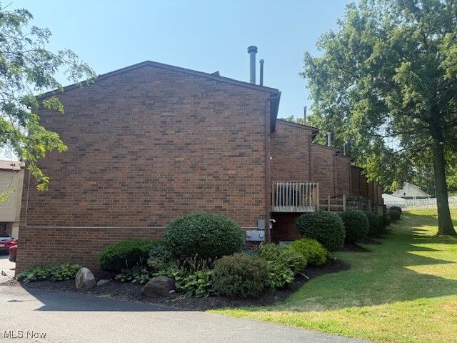 Property Photo:  2157 Penguin Avenue  OH 44319 