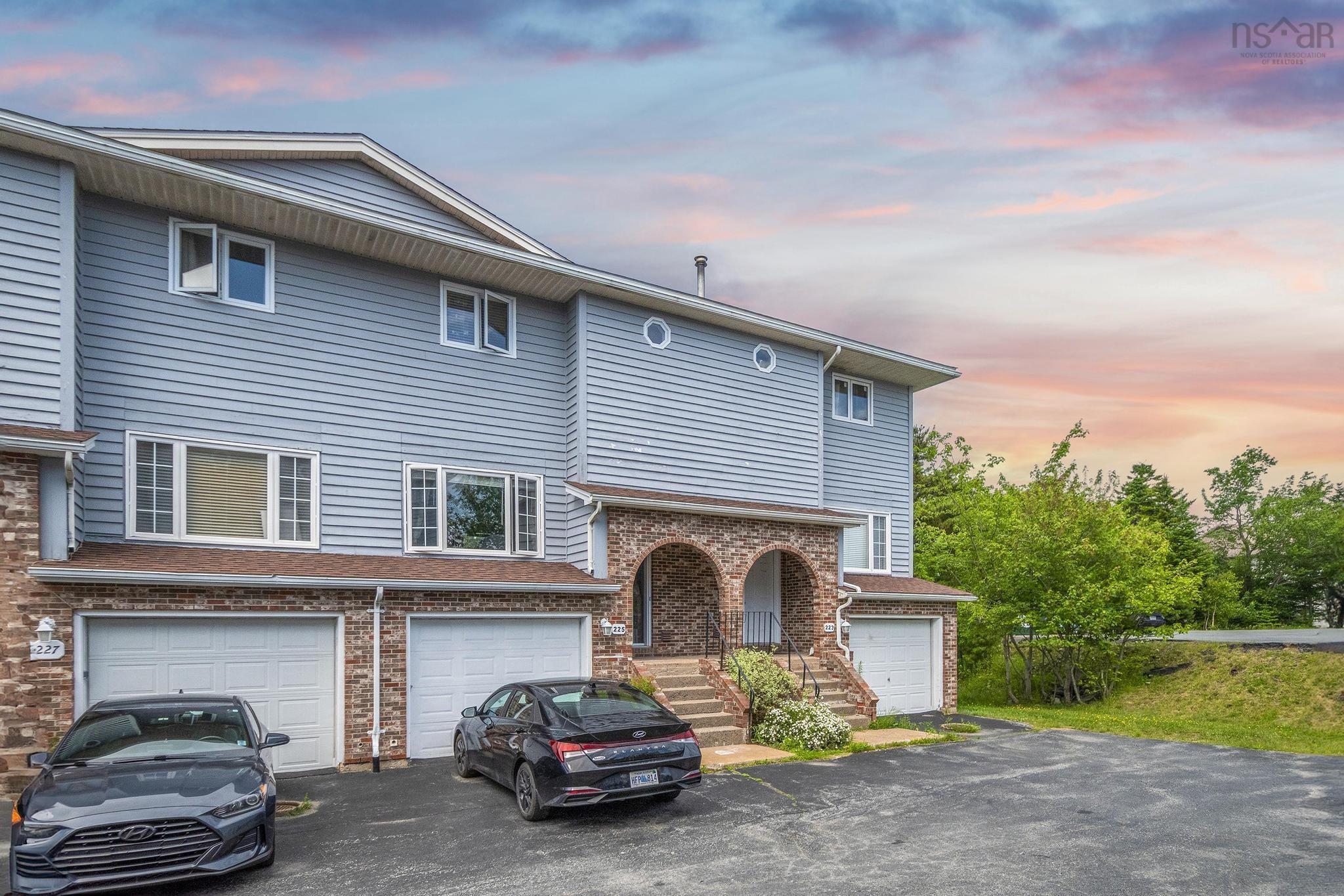 Property Photo: 225 Farnham Gate Road NS B3M 4C3