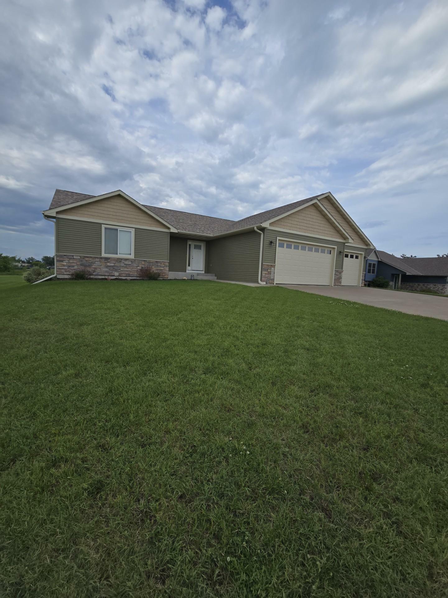 Property Photo:  1052 Hidden Lane  WI 54017 