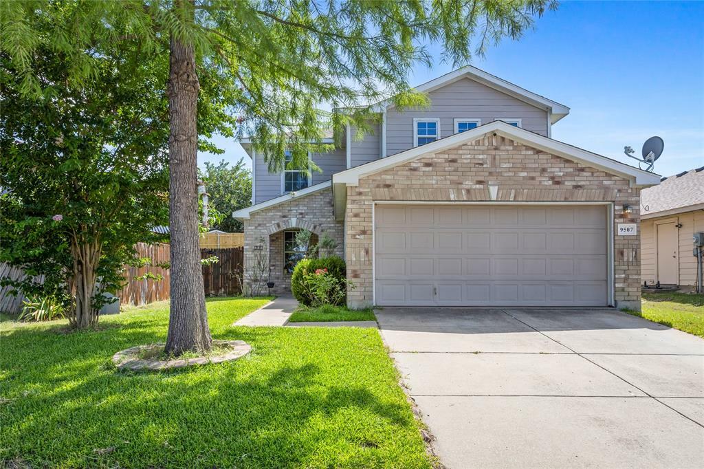 Property Photo:  9507 Tallow Berry Drive  TX 75249 