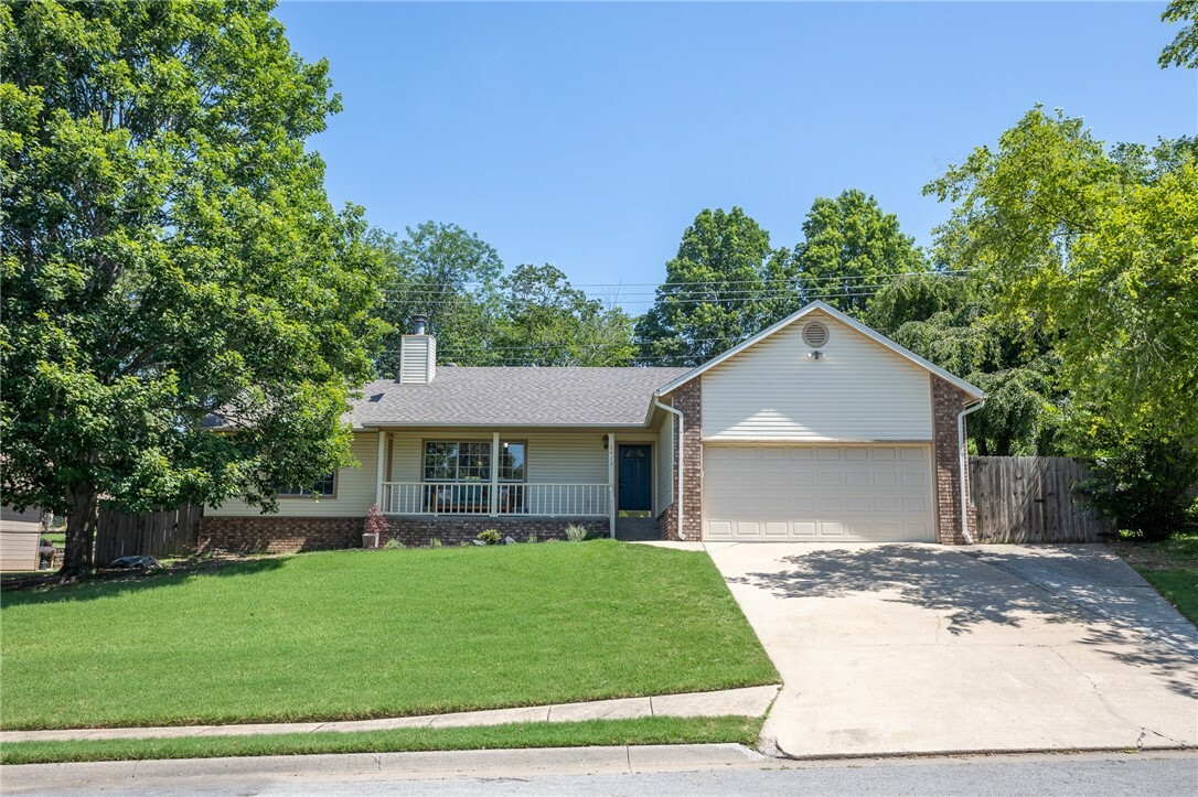 2472 W Jane Circle Drive  Fayetteville AR 72704 photo