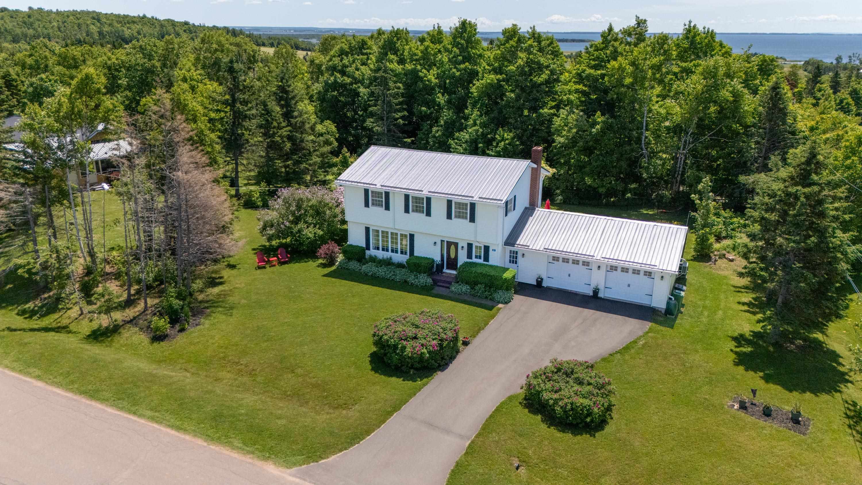 Property Photo:  8 Sunset Drive  PE C1B 1K9 