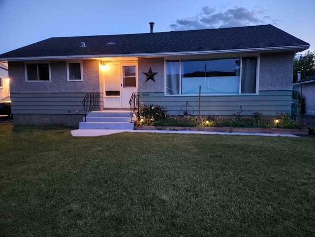 8506 95 Street  Peace River AB T8S 1G2 photo