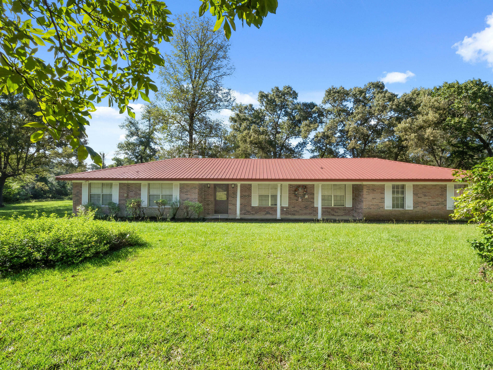4450 Camp Baker Rd  Leesville LA 71446 photo
