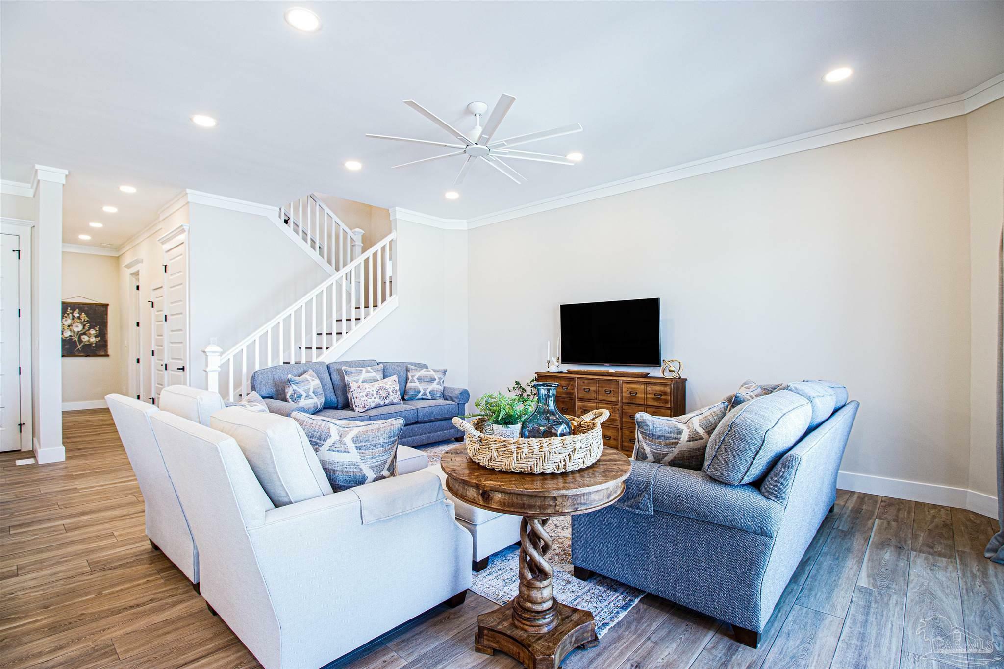 Property Photo:  7337 Grand Navarre Blvd  FL 32566 