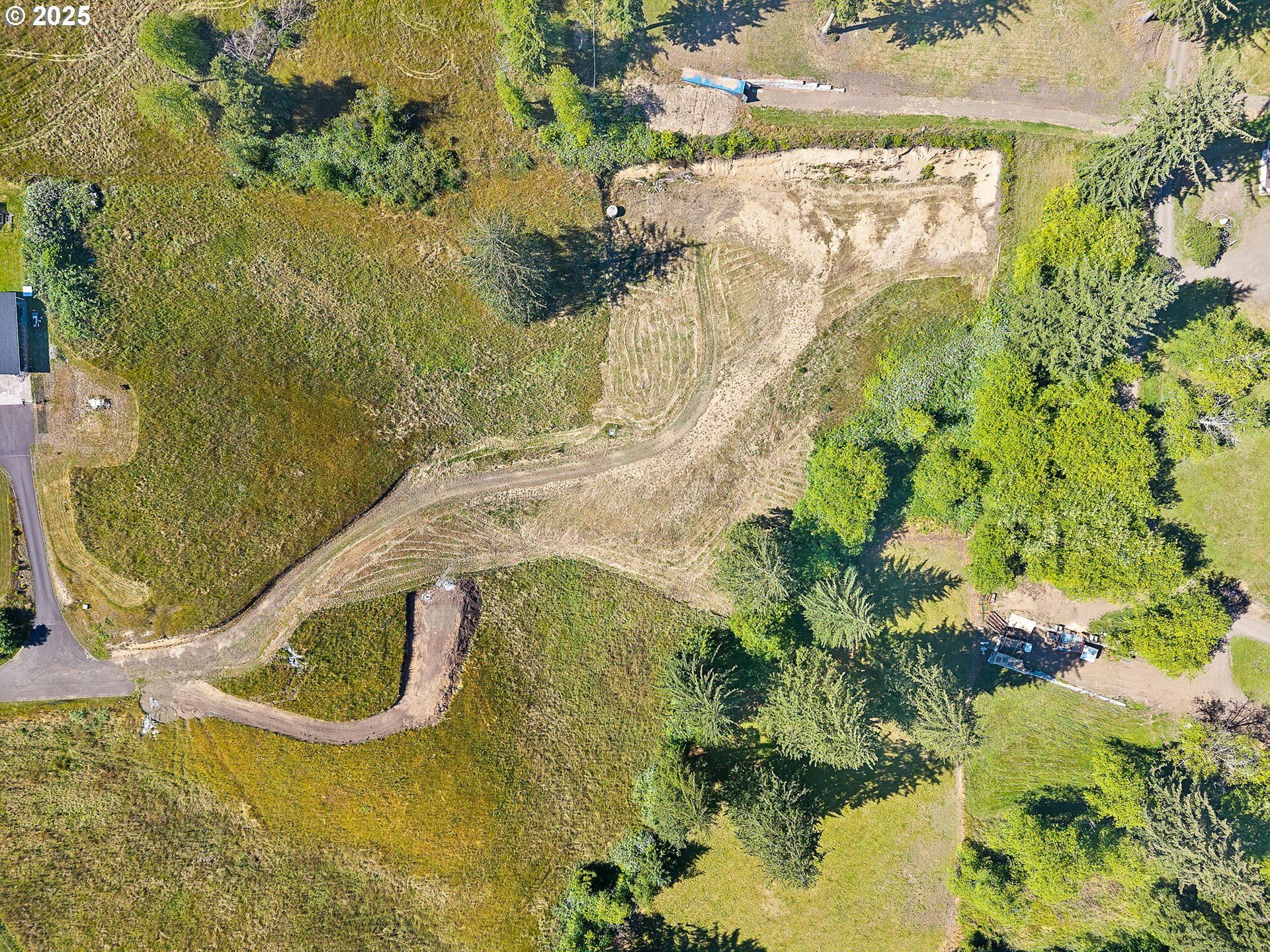 Property Photo:  Edelwyss Rd 405  OR 97141 