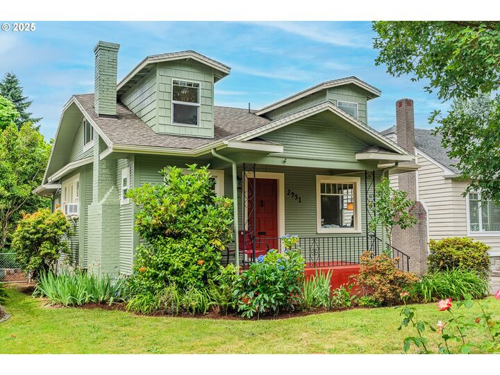 Property Photo:  2951 NE 35th Ave  OR 97212 