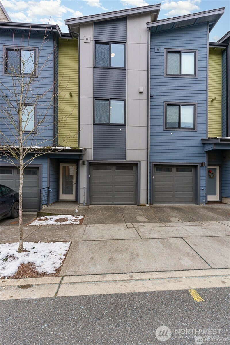 Property Photo: 22915 SE 5th Court WA 98074