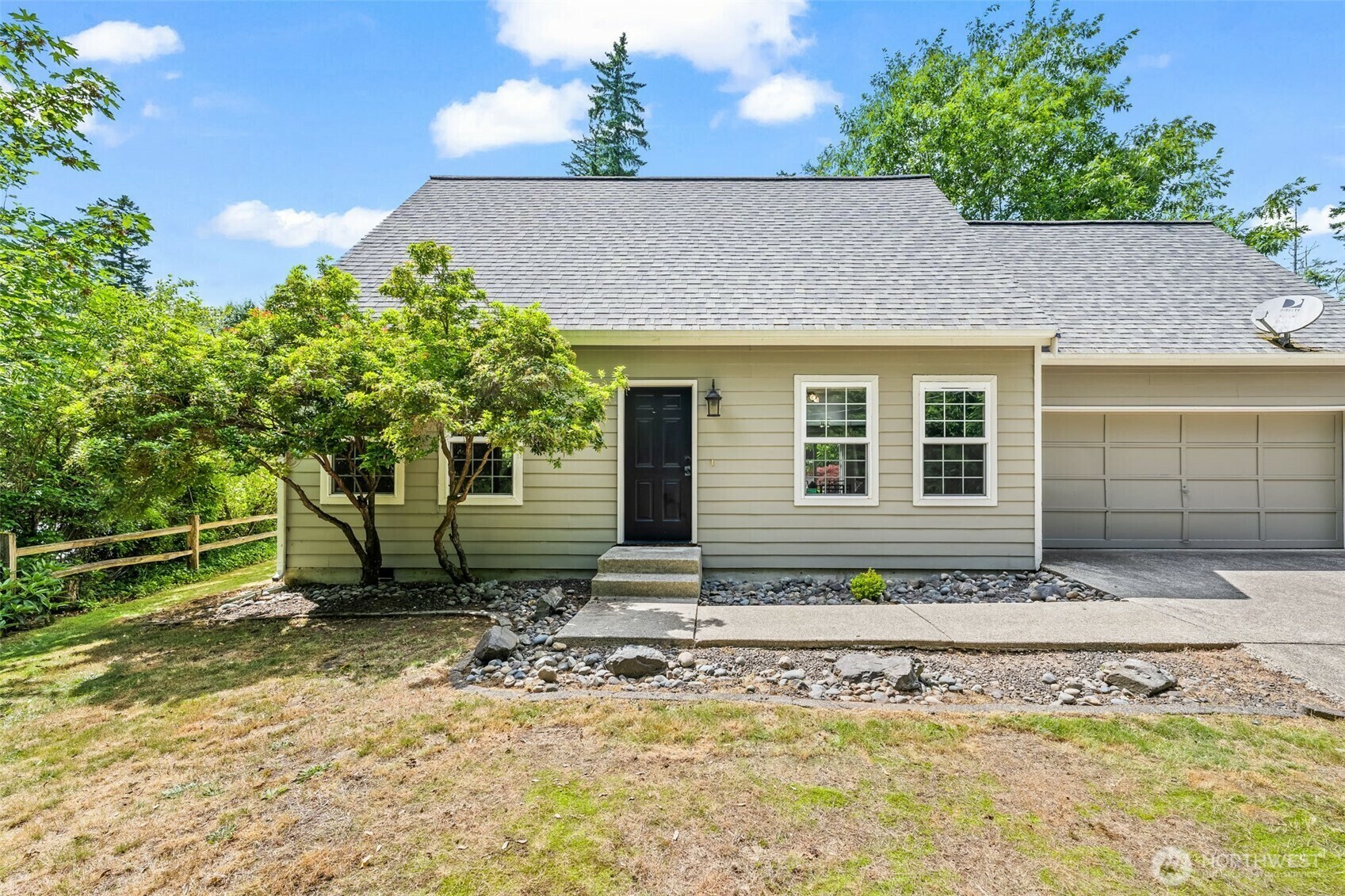 Property Photo: 10210 Minterwood Dr NW WA 98329