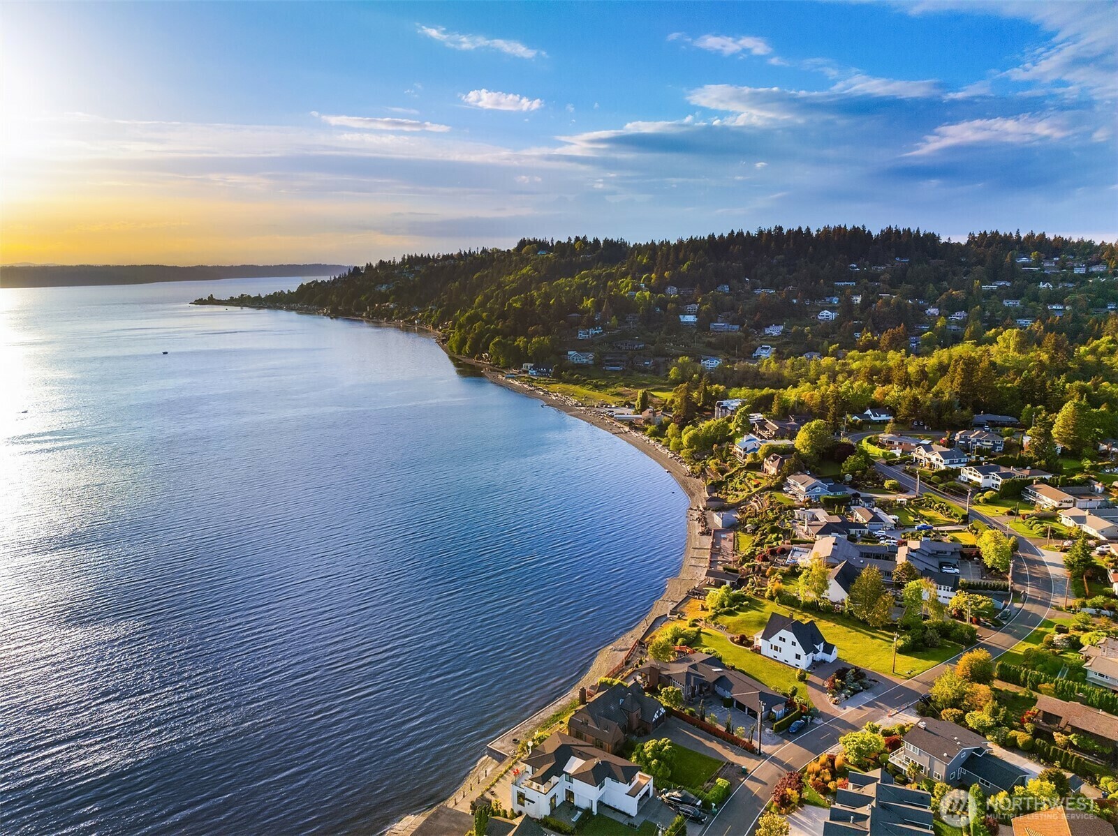Property Photo: 17985 Normandy Terrace SW WA 98166