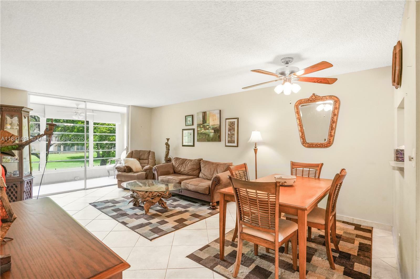 9261 Sunrise Lakes Blvd 203  Sunrise FL 33322 photo