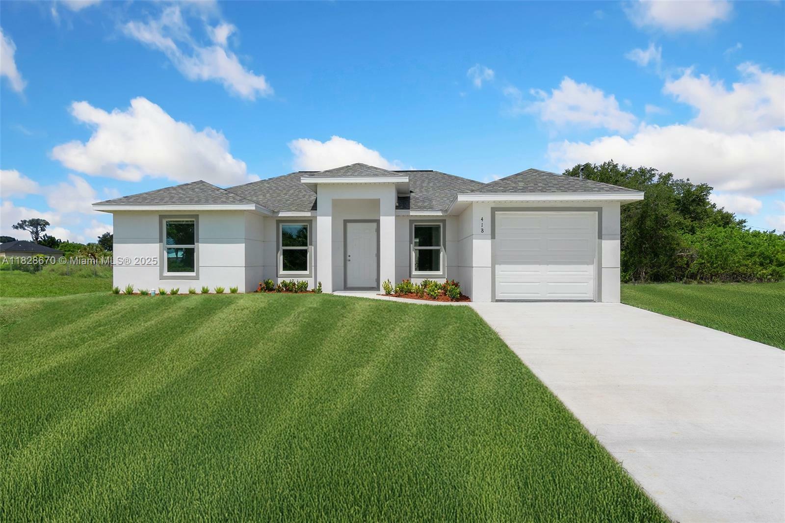 Property Photo: 418 Pinehurst Ave FL 33974