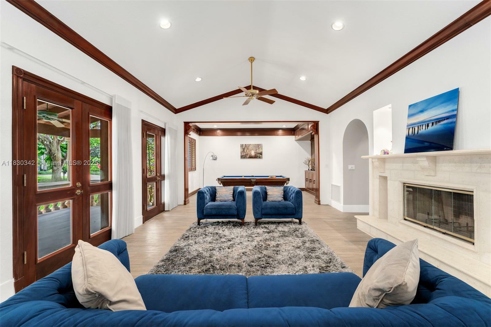 Property Photo: 11401 SW 69th Ave FL 33156