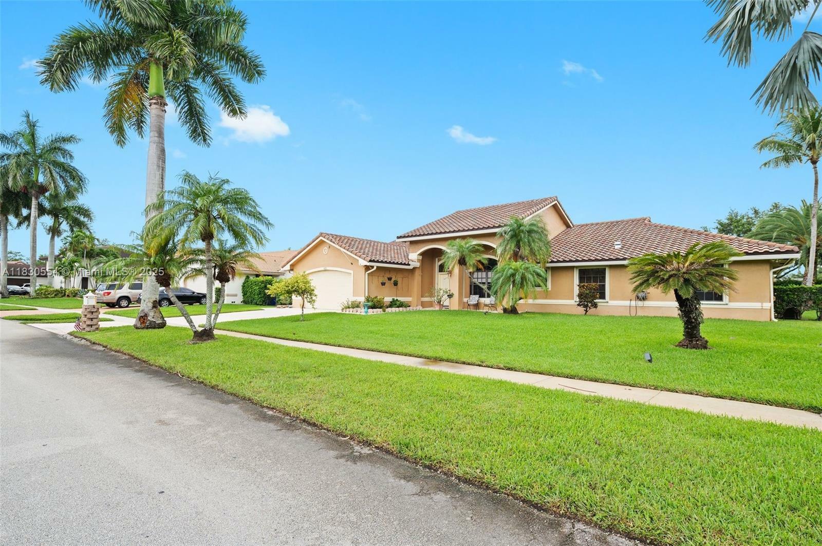 450 NW 195th Ave  Pembroke Pines FL 33029 photo