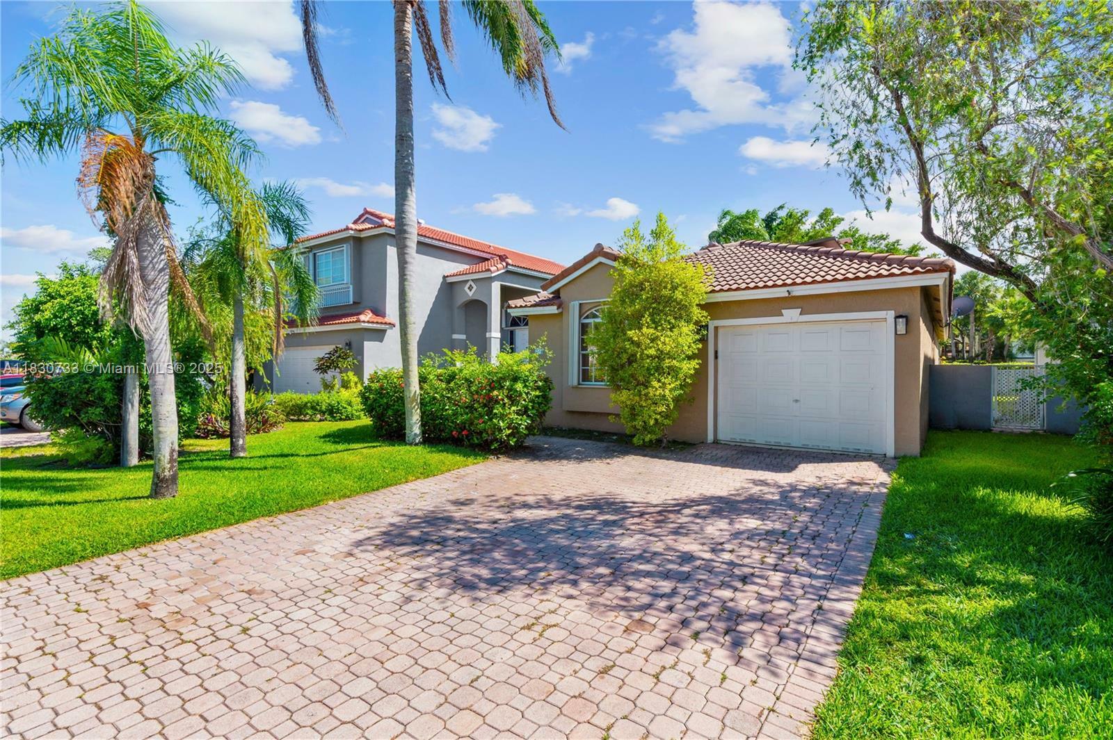 324 NW 107th Ave  Pembroke Pines FL 33026 photo