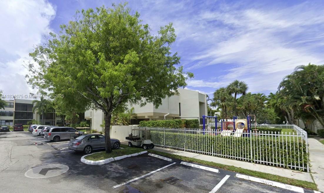 Property Photo:  20381 NE 30th Ave 410-7  FL 33180 
