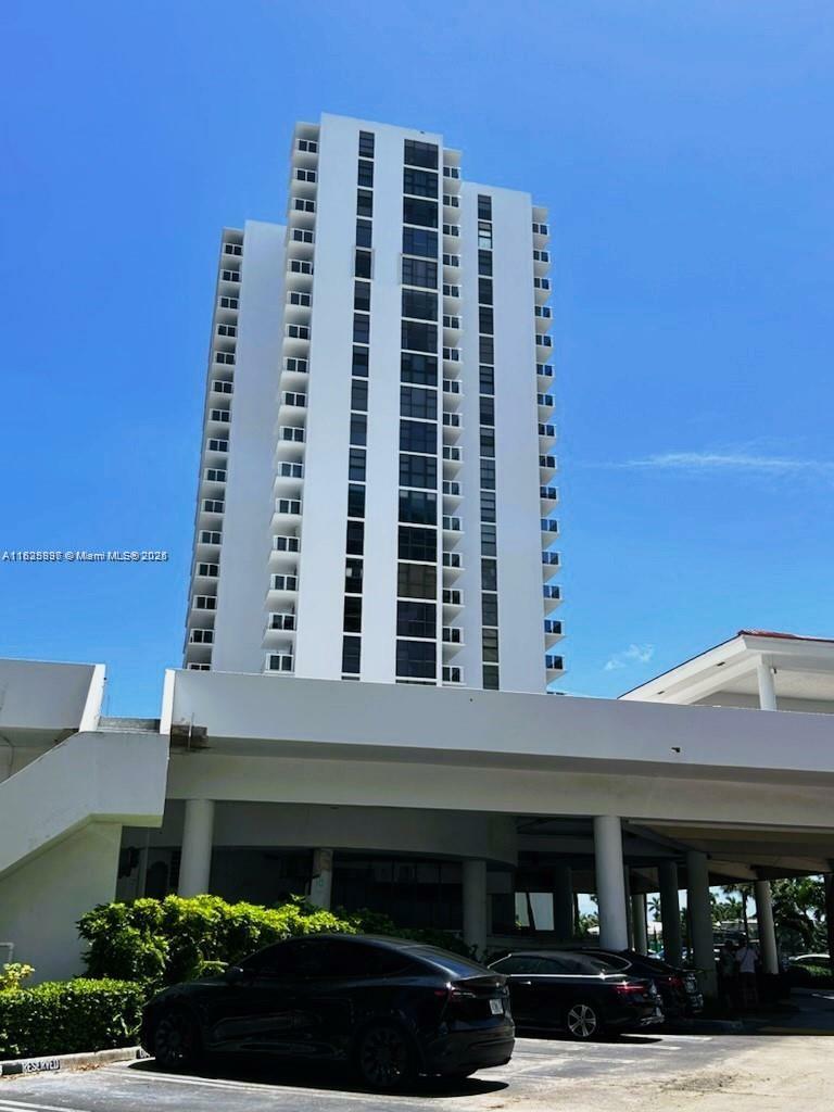 20515 E Country Club Dr 142  Aventura FL 33180 photo