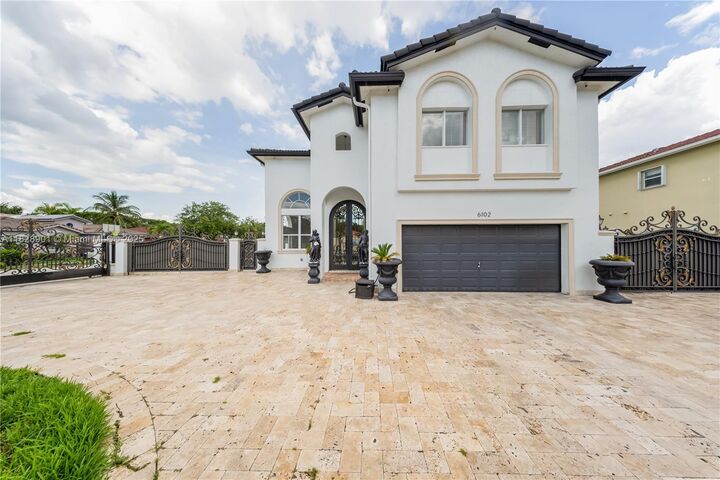 6102 SW 159th Ct  Miami FL 33193 photo