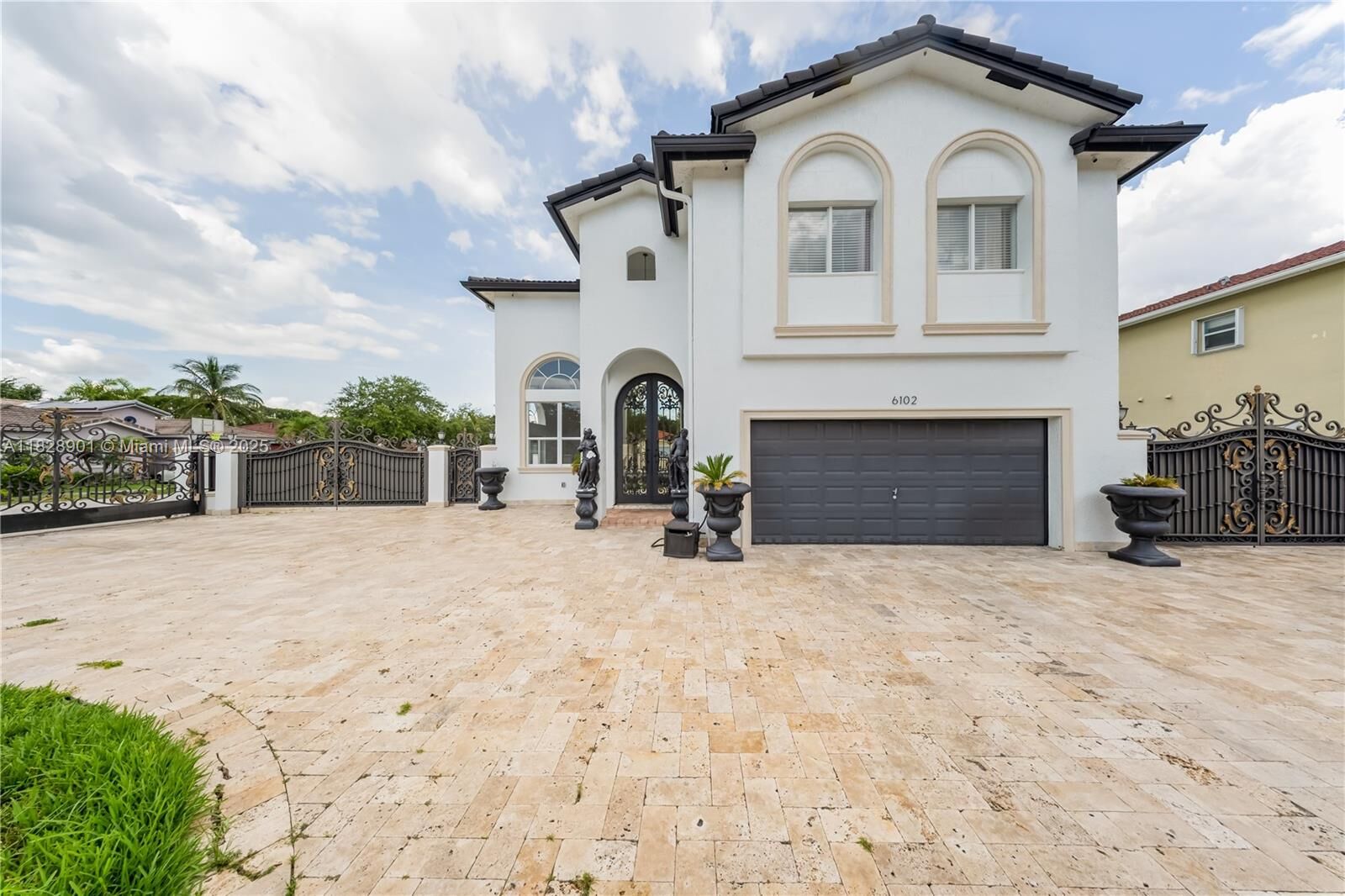 Property Photo:  6102 SW 159th Ct  FL 33193 