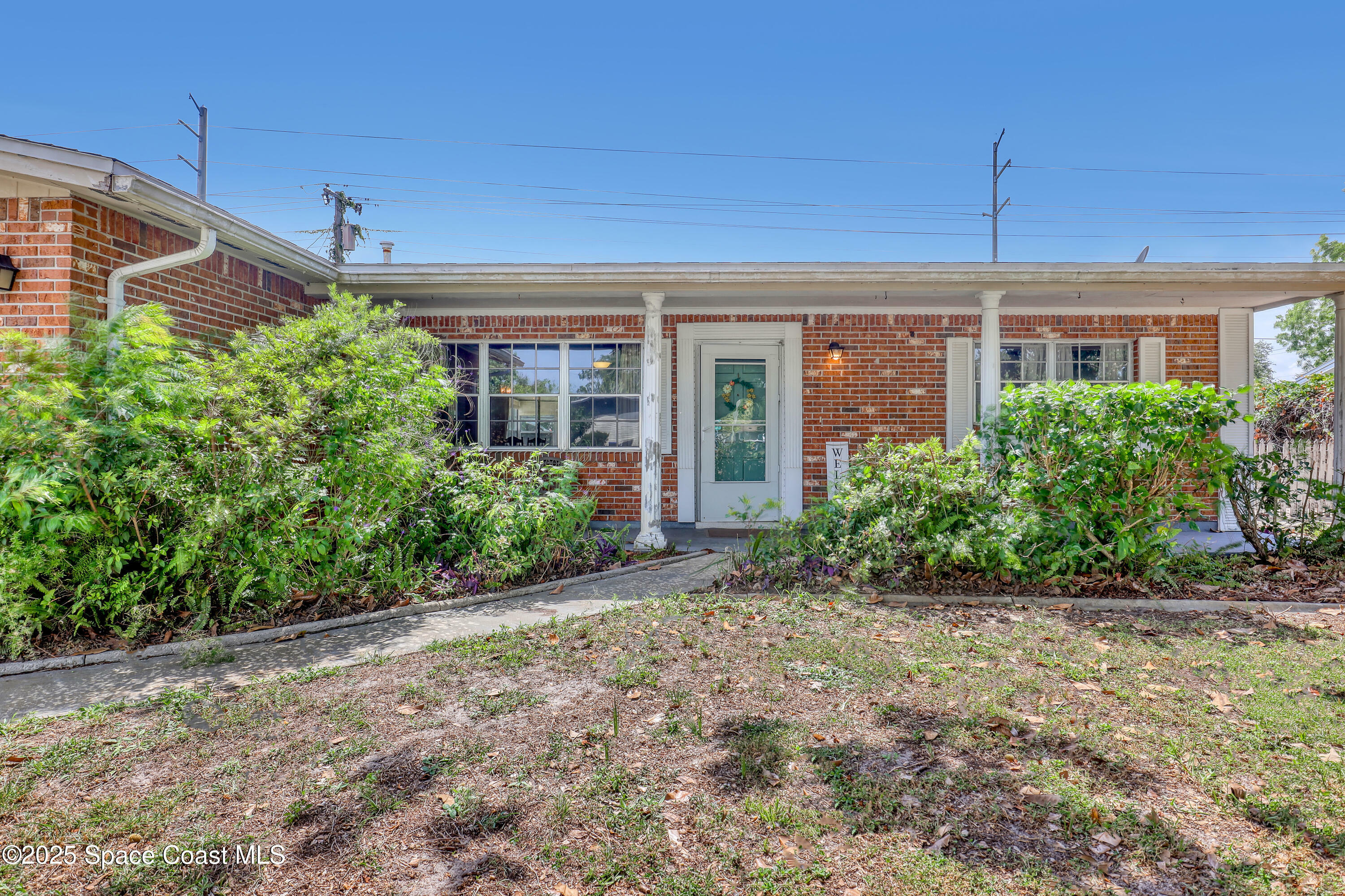 Property Photo:  4310 Elliot Avenue  FL 32780 