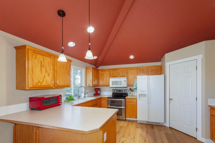 Property Photo:  16410 N Morton Dr  WA 99208 