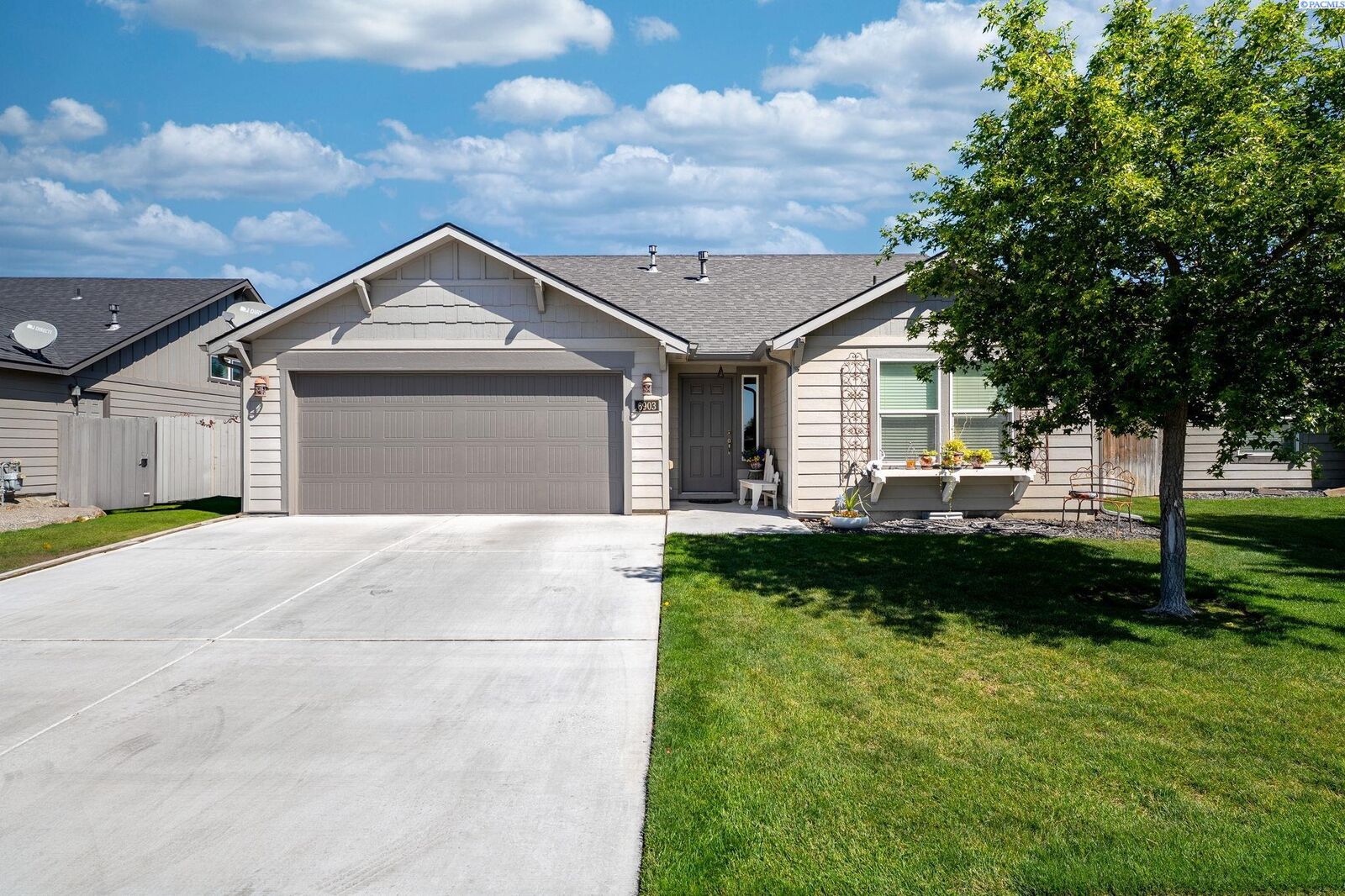 Property Photo:  6903 Boulder Drive  WA 99301 