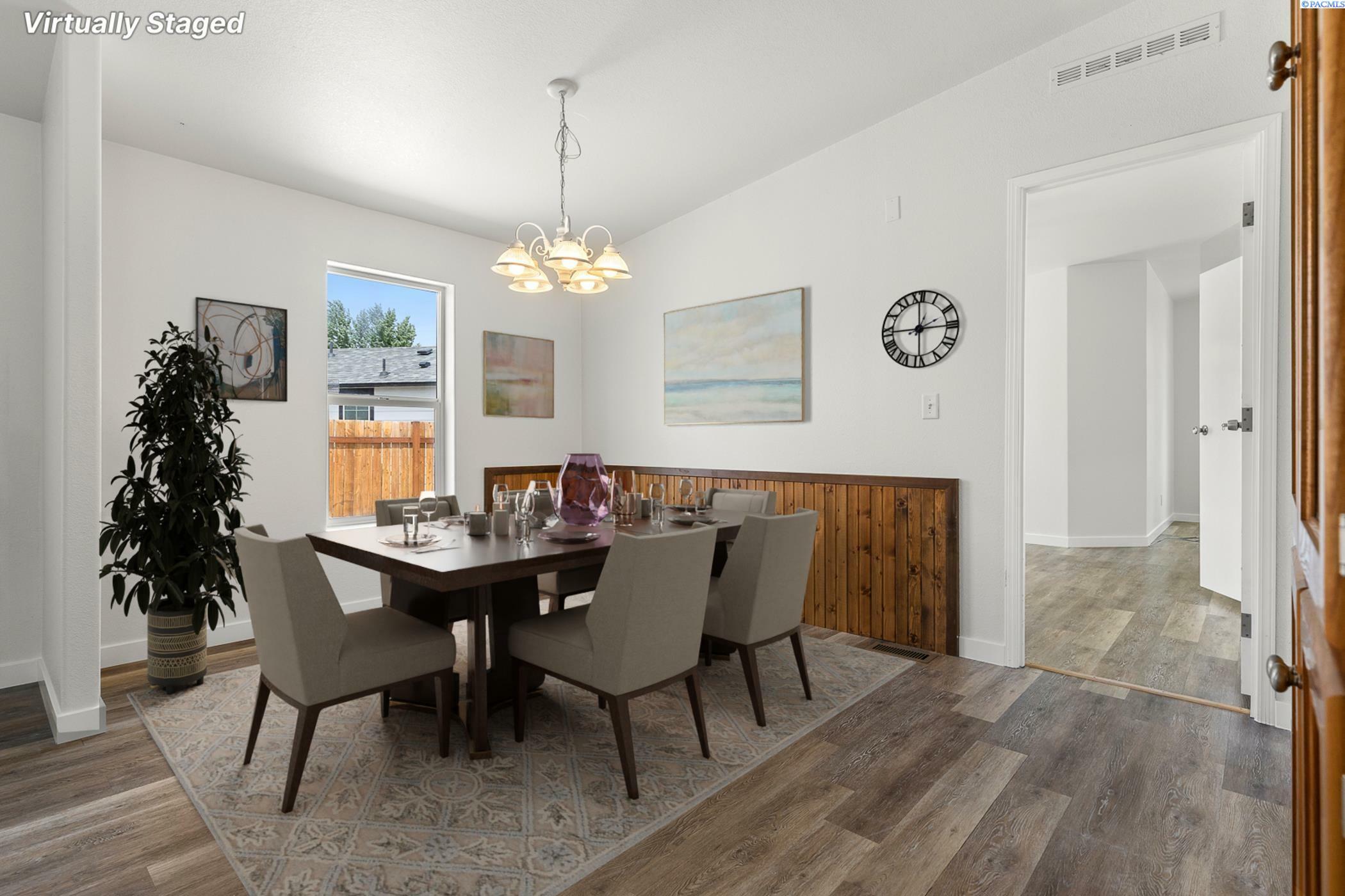 Property Photo: 1323 Potter WA 99354